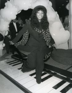 Donna Summer 1990, NY 8..jpg